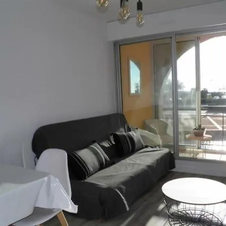 Appartement Studio Cabine Avec Loggia 1